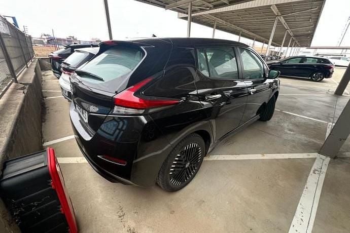 Usado Nissan Leaf Acenta 160 kW (218 HP) 2023 Preto Citadino