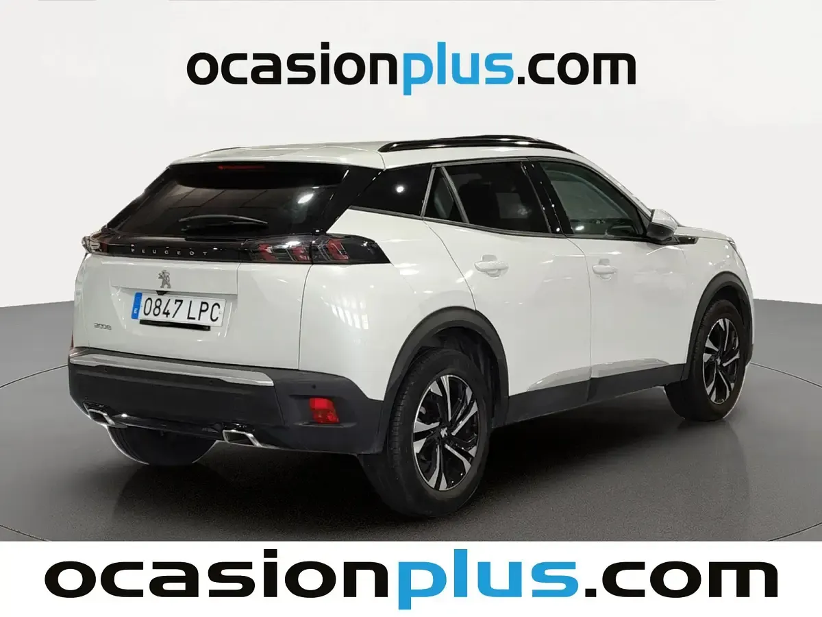 Usado Peugeot 2008 Allure 131 CV (96 kW) 2021 Blanco SUV