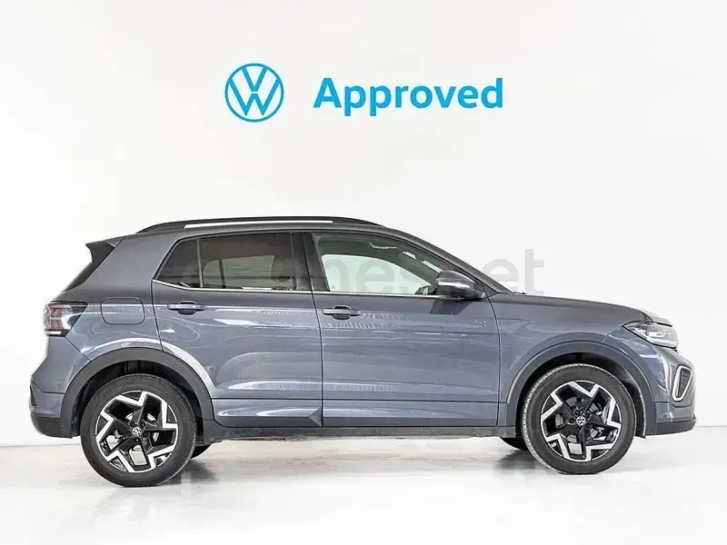 Usado VW T-Cross R-line 115 CV (84 kW) 2025 Gris / plata SUV