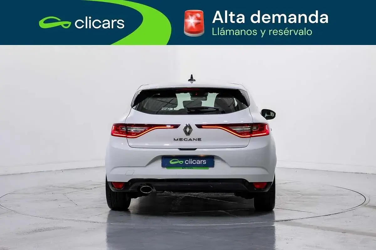 Usado Renault Mégane IV Zen 132 CV (97 kW) 2017 Blanco Utilitario