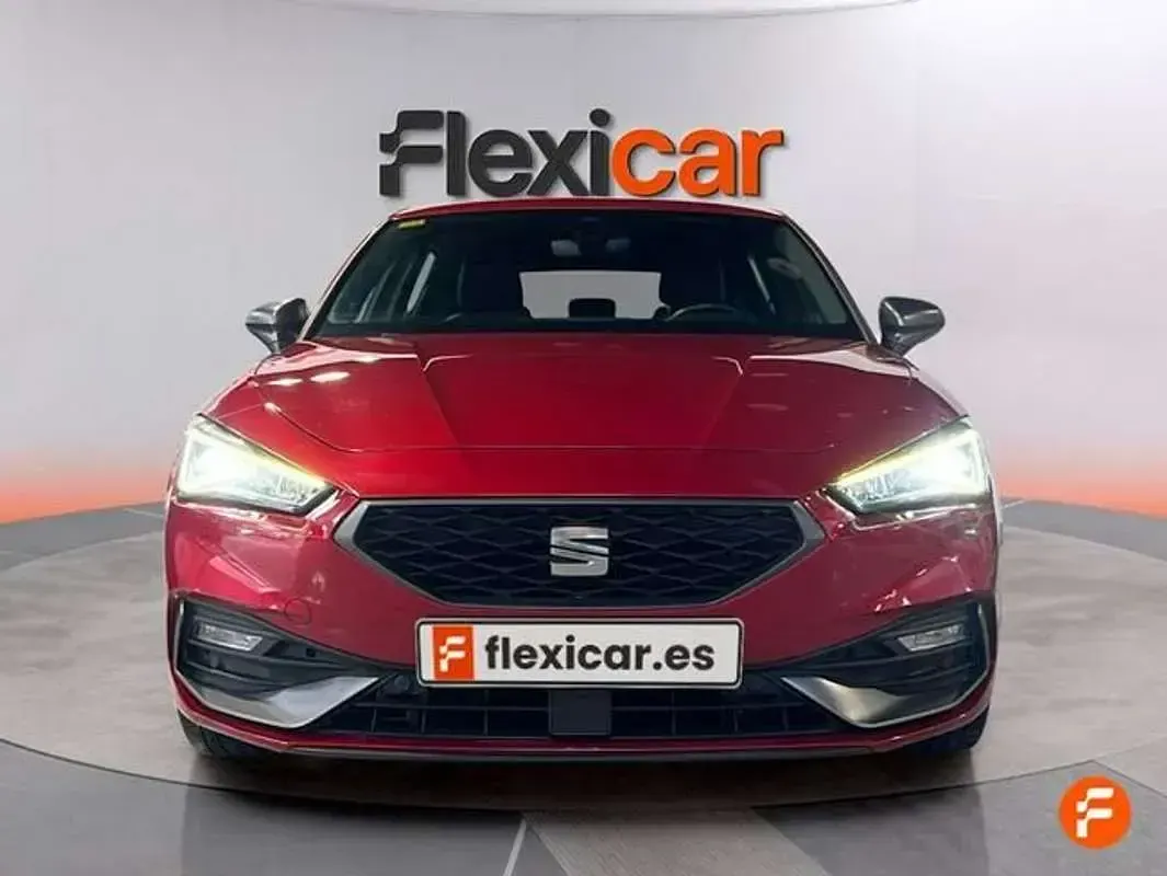 Käytetty Seat Leon FR 150 HP (110 kW) 2020 Punainen Sedan