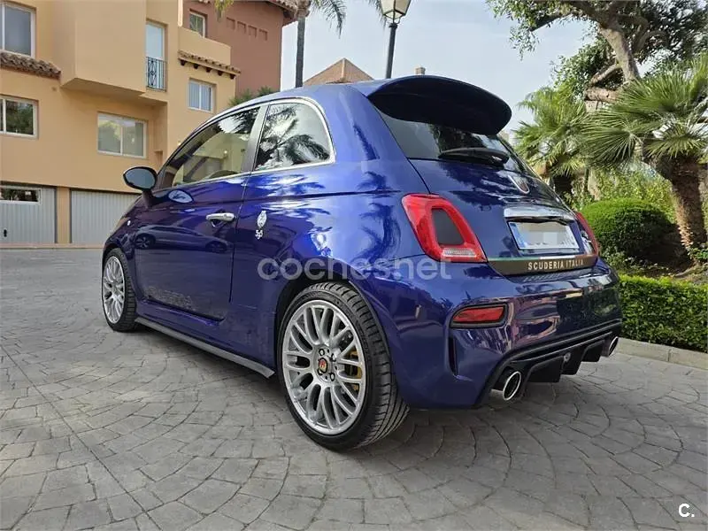 Usado Abarth 595 Turismo 165 CV (121 kW) 2021 Azul Berlina