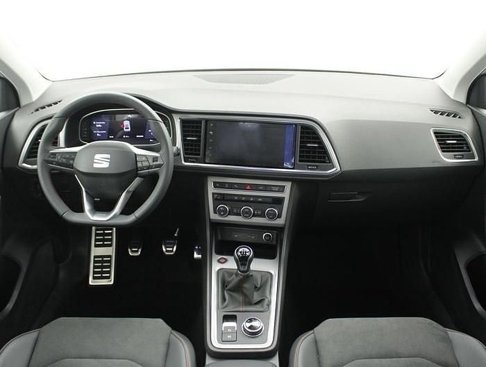 Usado Seat Ateca FR 150 CV (110 kW) 2025 Blanco SUV