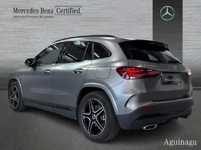 Usado Mercedes GLA220 190 CV (139 kW) 2025 Gris montaña SUV