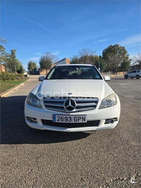 Usado Mercedes C180 156 CV (114 kW) 2009 Blanco Berlina
