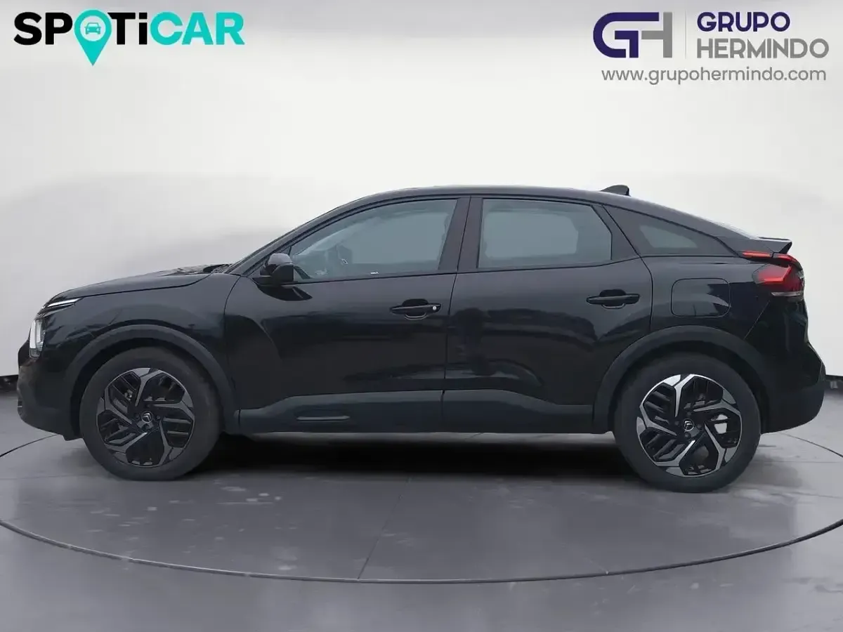 Używany Citroën C4 Feel 130 KM (95 kW) 2023 Czarny Sedan/Limuzyna