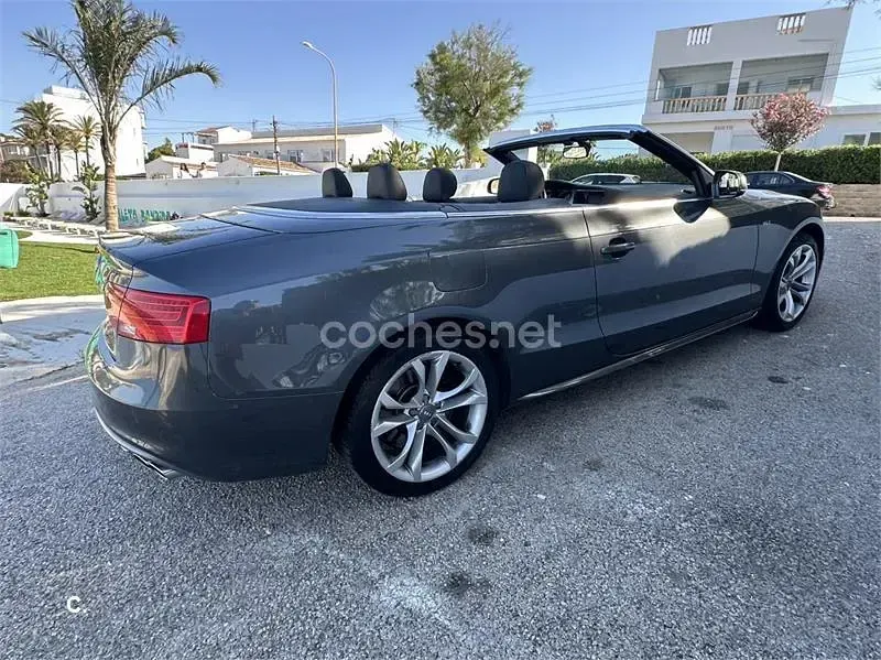 Usado Audi S5 Cabriolet 333 CV (244 kW) 2015 Gris / plata Descapotable