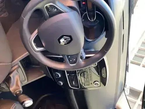 Usado Renault Clio IV Business 75 HP (55 kW) 2018 Branco Sedan
