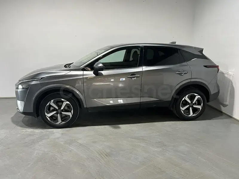 Usado Nissan Qashqai N-Connecta 158 CV (116 kW) 2024 Gris / plata SUV