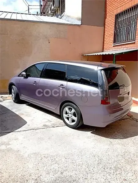 Usado Mitsubishi Grandis Intense+ 136 HP (100 kW) 2006 Roxo Monovolume