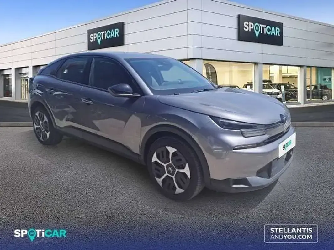 Usado Citroën C4 136 CV (100 kW) 2025 Gris SUV