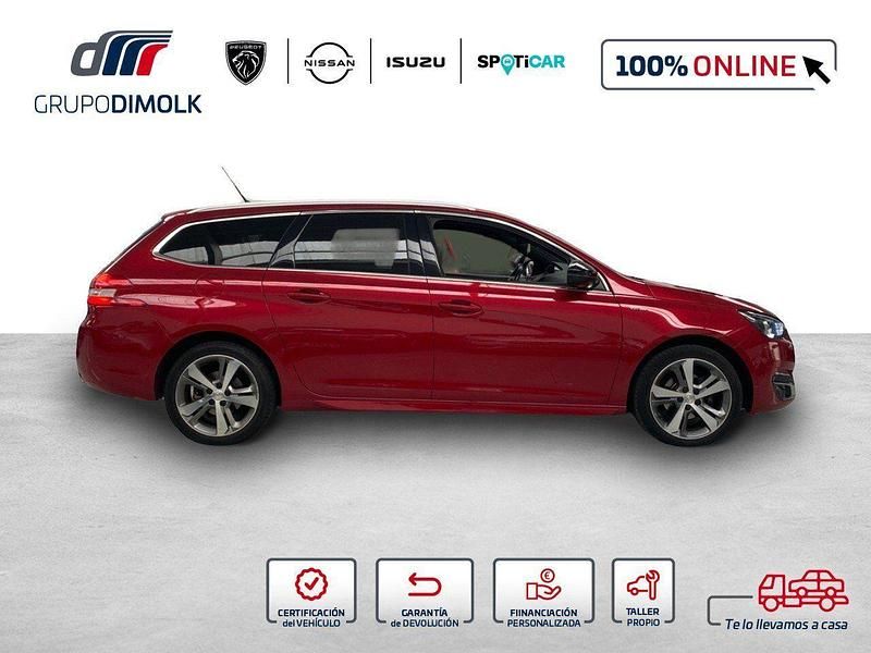 Usado Peugeot 308 GT-line 130 CV (95 kW) 2016 Rojo Familiar
