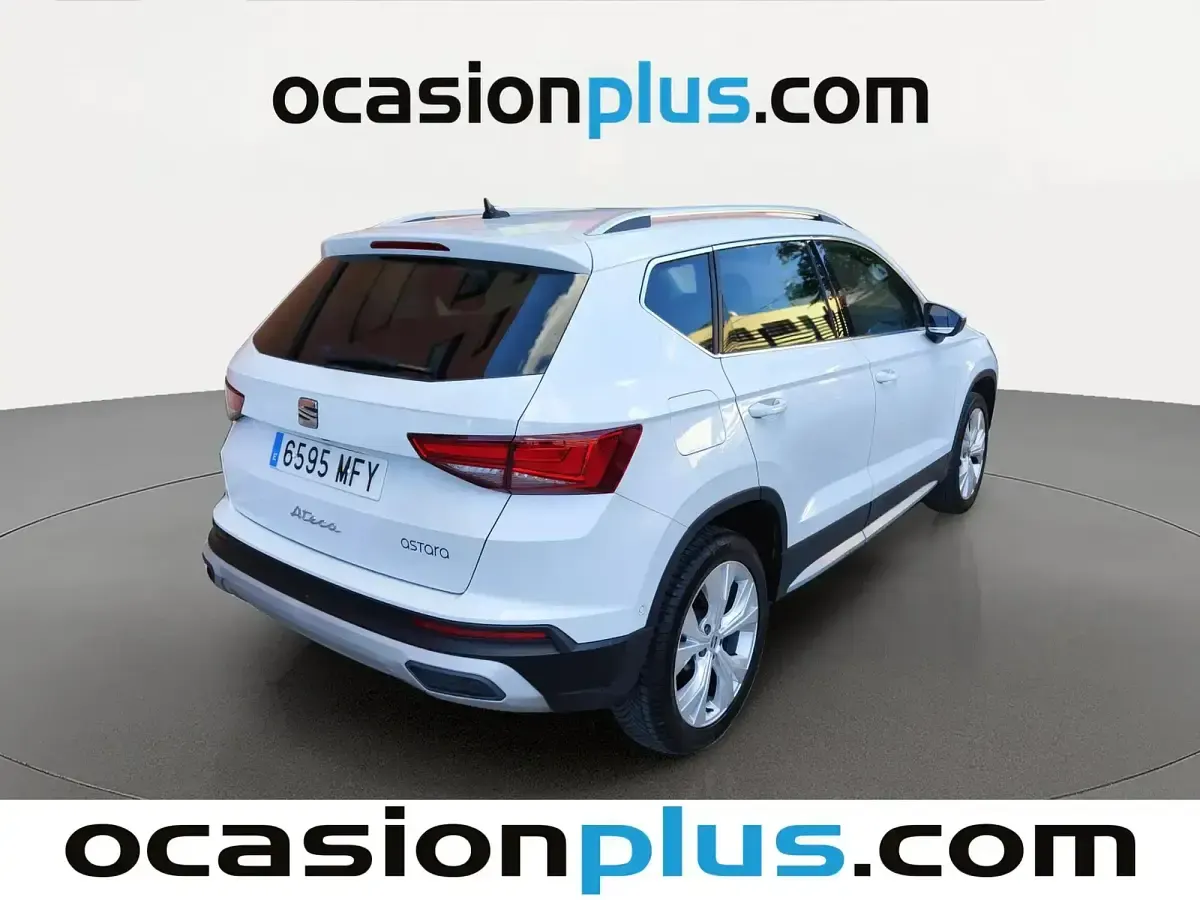 Usado Seat Ateca 150 CV (110 kW) 2023 Blanco SUV