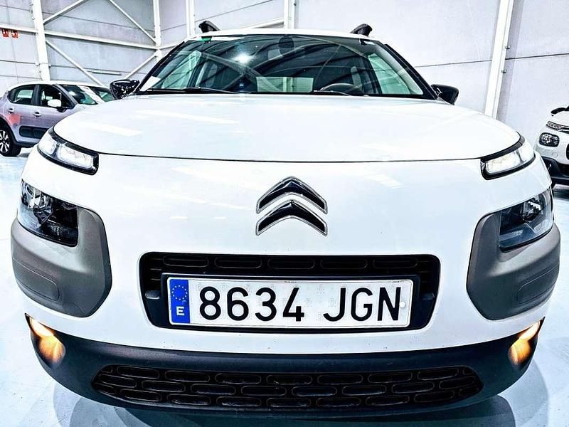 Usado Citroën C4 Cactus Shine 100 CV (73 kW) 2015 Blanco Utilitario