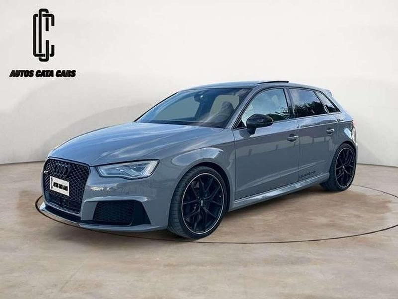 Usado Audi RS3 Sportback 367 CV (269 kW) 2016 Gris Utilitario