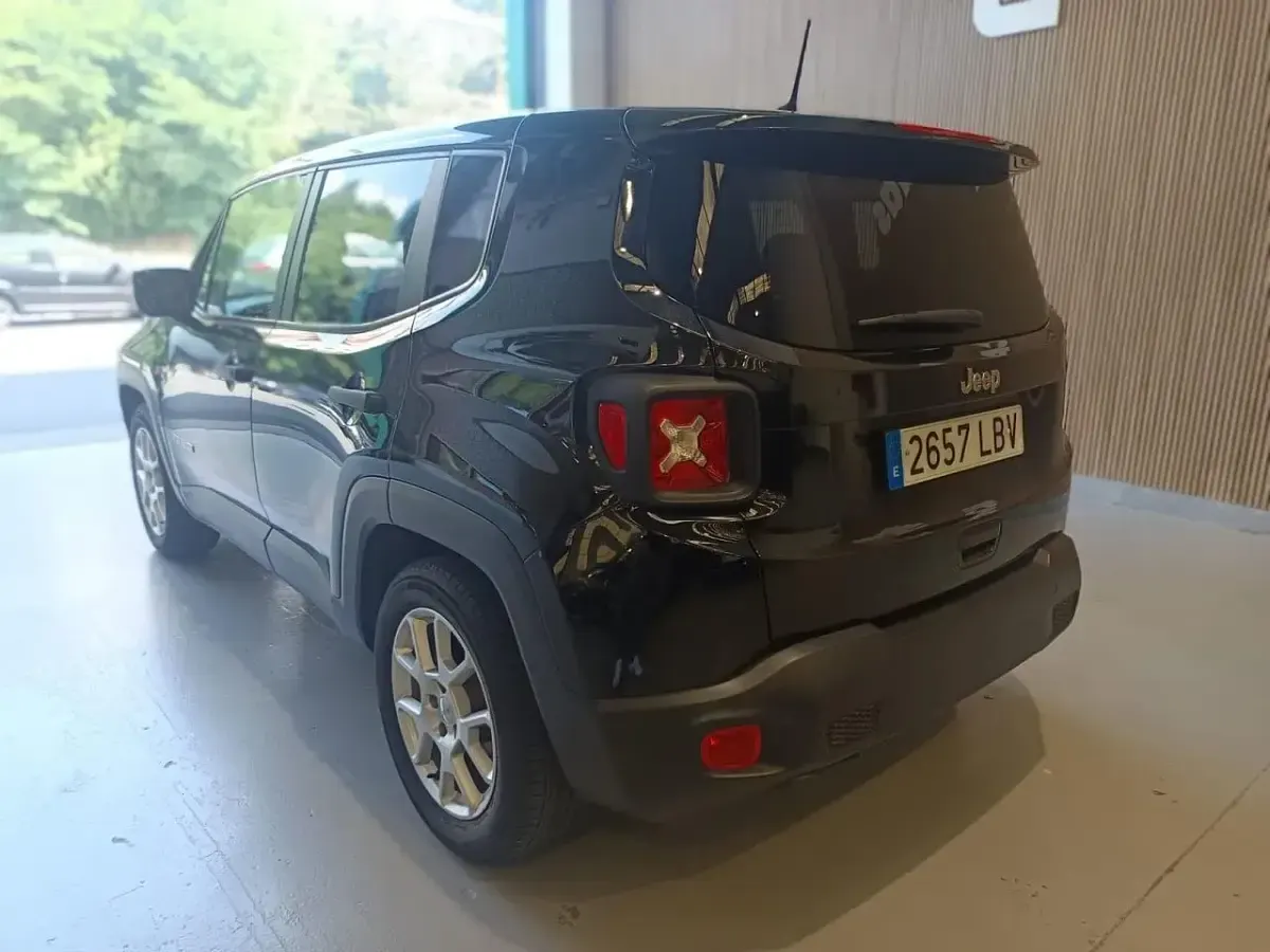 Usado Jeep Renegade Sport 120 CV (88 kW) 2019 Negro SUV