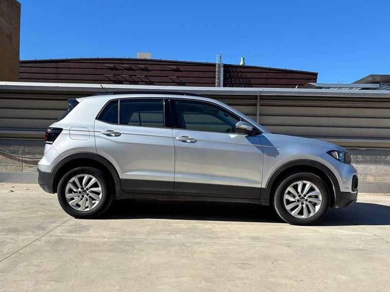 Usado VW T-Cross Advance 110 CV (80 kW) 2022 Gris SUV