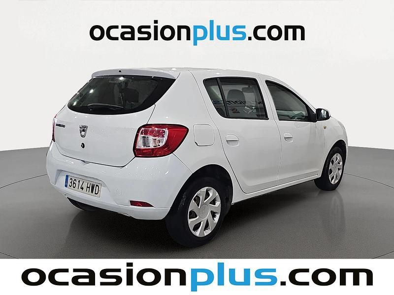Usado Dacia Sandero Lauréate 90 CV (66 kW) 2014 Blanco Utilitario