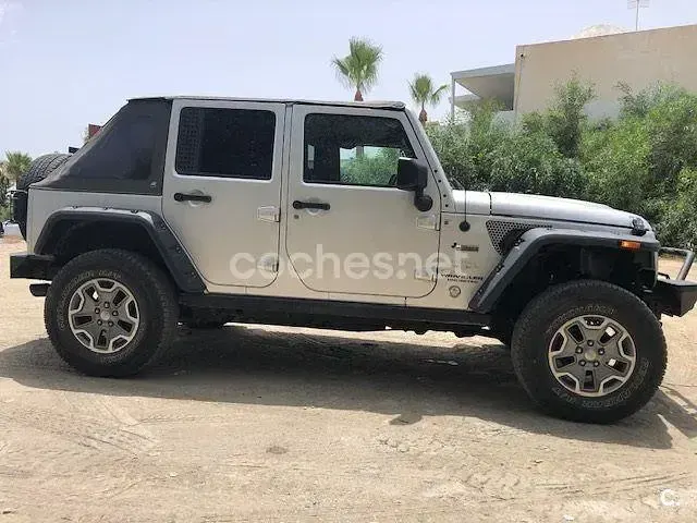 Usado Jeep Wrangler Unlimited Sahara 177 CV (130 kW) 2008 Blanco SUV