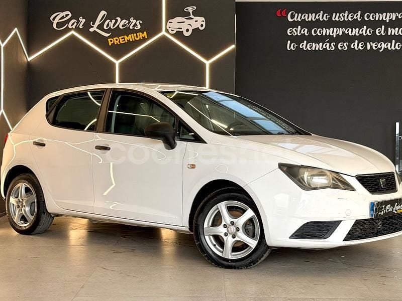 Usado Seat Ibiza Reference 70 CV (51 kW) 2012 Blanco Berlina