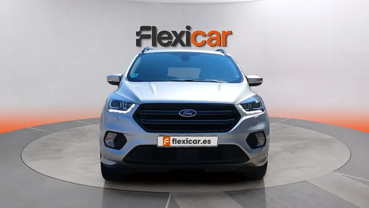 Usado Ford Kuga ST-Line 150 CV (110 kW) 2018 Gris SUV