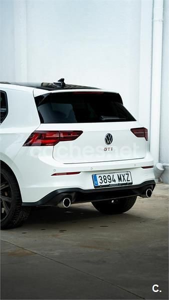 Usado VW Golf VIII GTI 245 CV (180 kW) 2021 Blanco Berlina