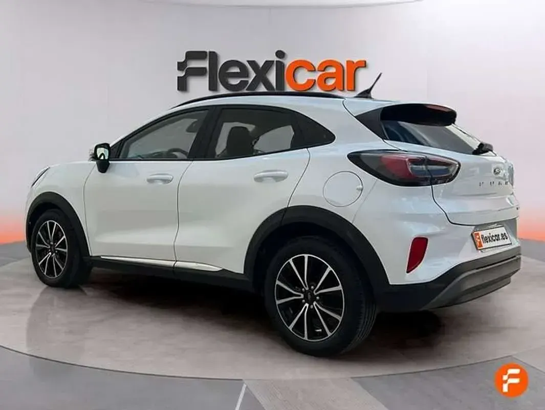 Usado Ford Puma Titanium 125 HP (91 kW) 2022 Branco SUV