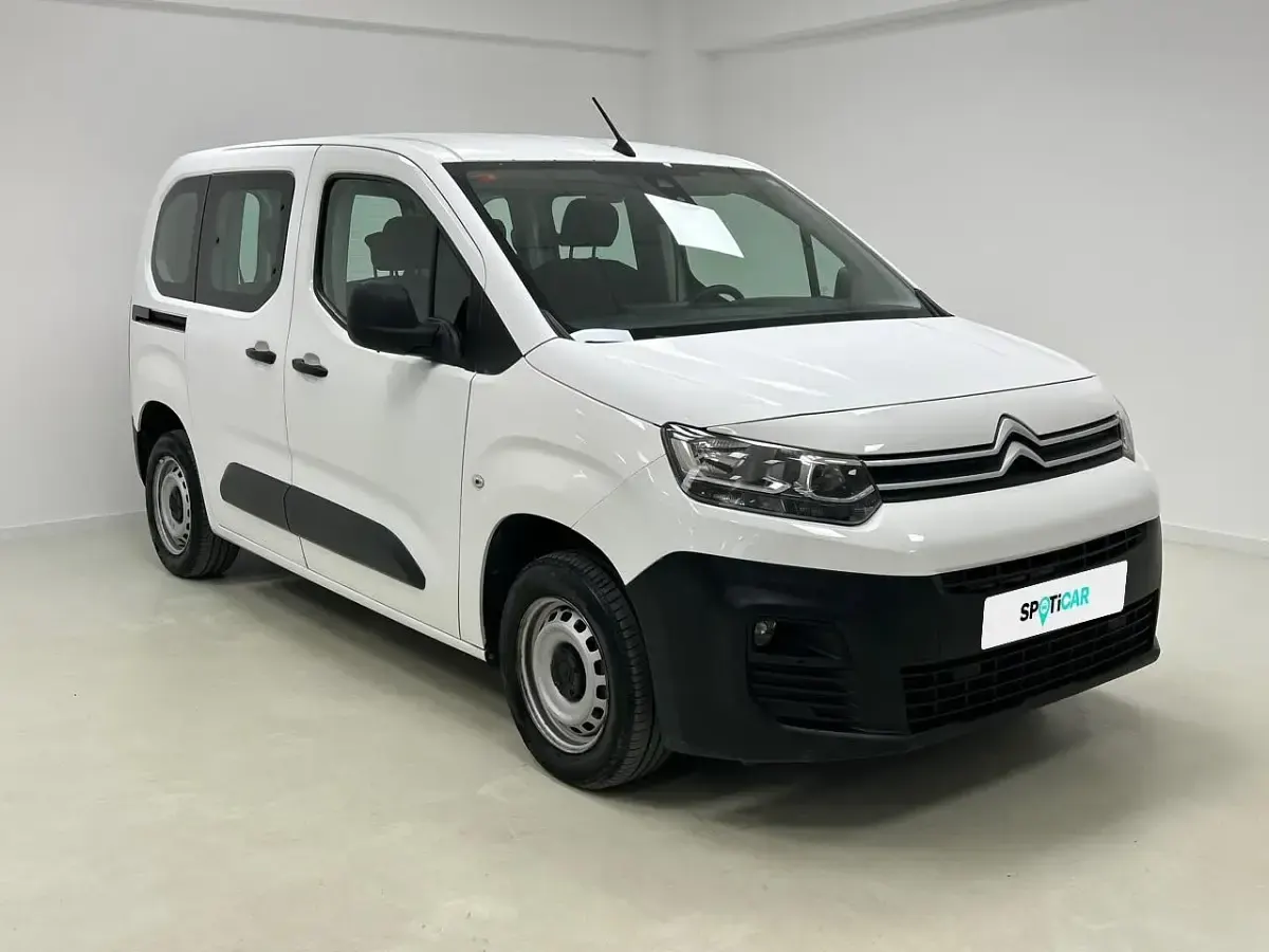 Usado Citroën Berlingo Live 103 CV (75 kW) 2019 Blanco Monovolumen
