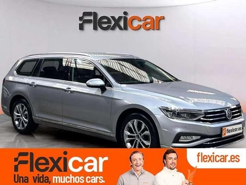 Usado VW Passat 190 CV (139 kW) 2020 Gris Familiar