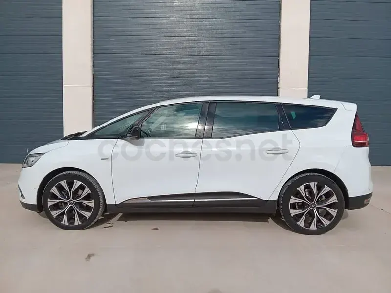 Usado Renault Grand Scénic IV LIMITED 140 CV (102 kW) 2021 Blanco Monovolumen