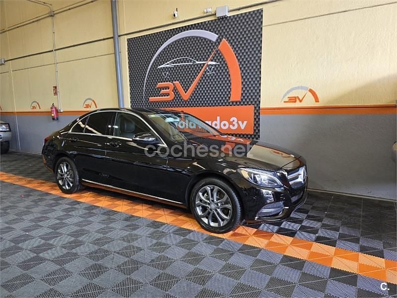 Usado Mercedes C220 Avantgarde 170 CV (125 kW) 2015 Negro Berlina