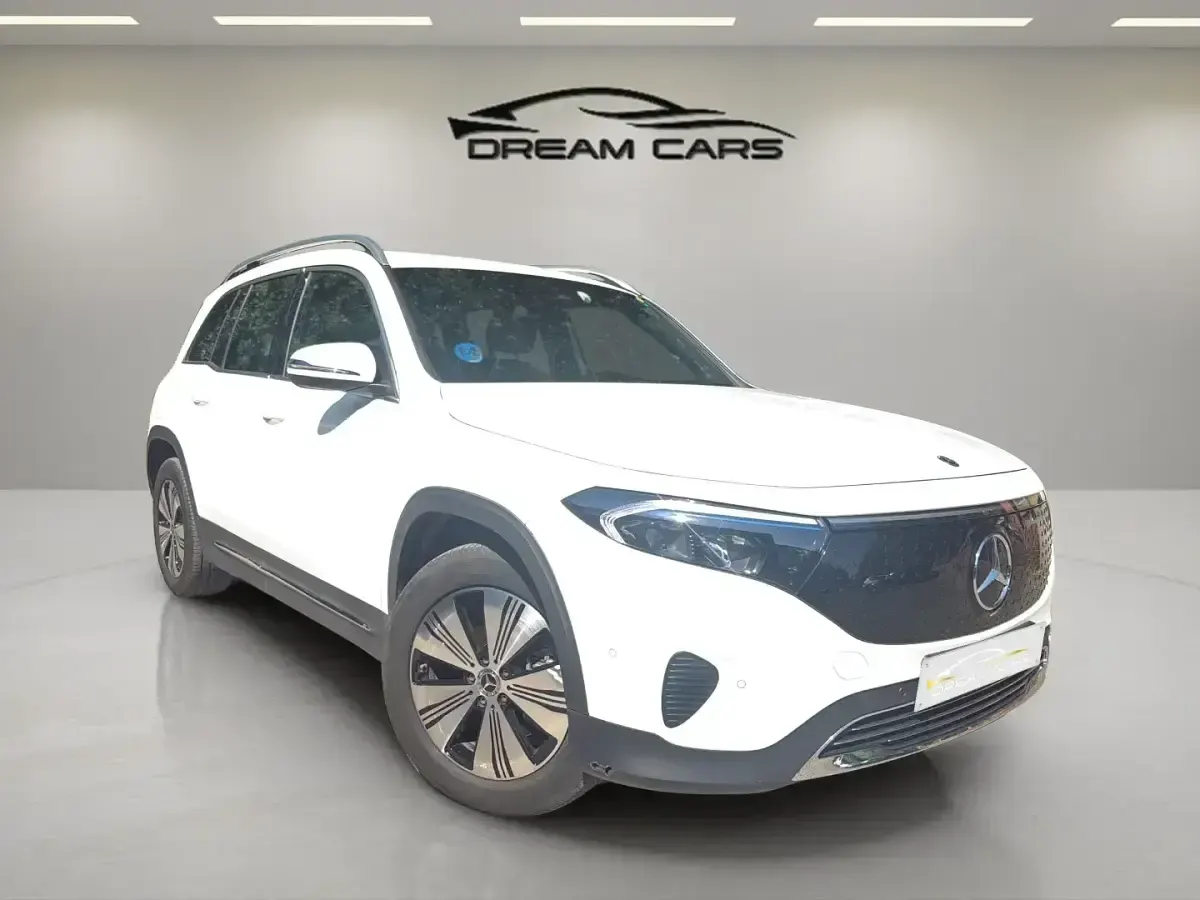 Usado Mercedes EQA350 214 kW (292 CV) 2024 Blanco SUV