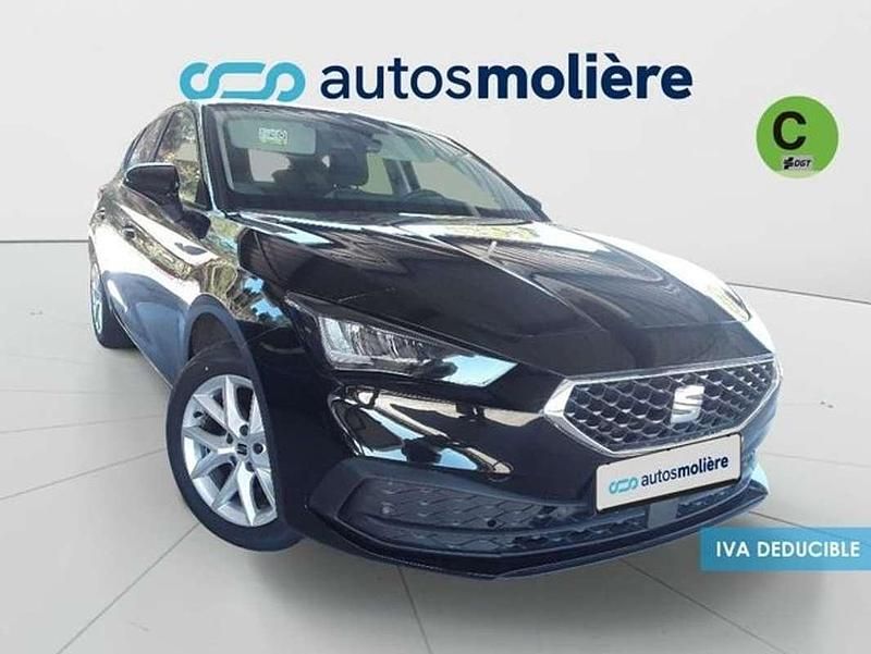Usado Seat Leon Style 116 CV (85 kW) 2024 Negro Utilitario