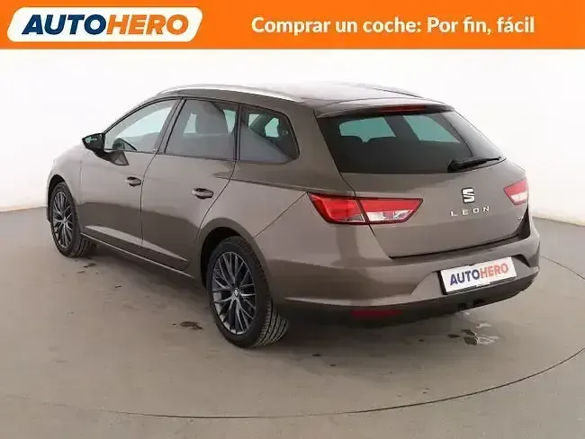 Usado Seat Leon CONNECT 110 CV (80 kW) 2016 Marrón Familiar