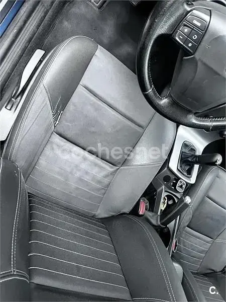 Usado Volvo V50 Summum 136 CV (100 kW) 2005 Azul Familiar