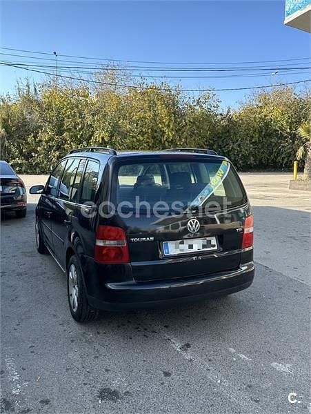 Negro Usado 2003 VW Touran Trendline Monovolumen | 2999 € (Precio justo) - Imagen 1/4