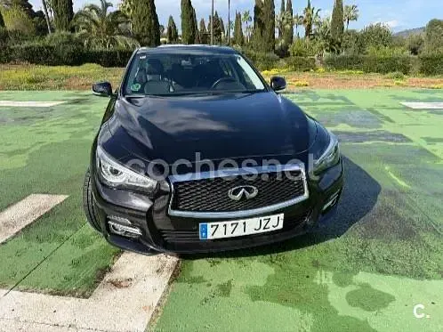Usado Infiniti Q50 170 CV (125 kW) 2017 Negro Berlina
