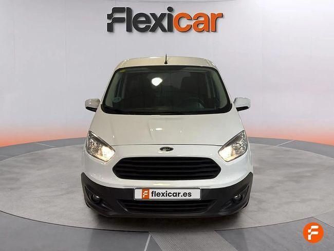 Usado Ford Tourneo Courier Trend 100 CV (73 kW) 2018 Blanco Monovolumen