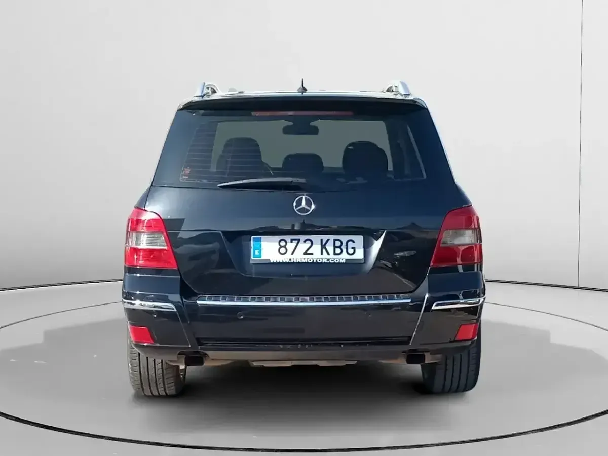 Käytetty Mercedes GLK320 227 HP (166 kW) 2008 Musta Katumaasturi