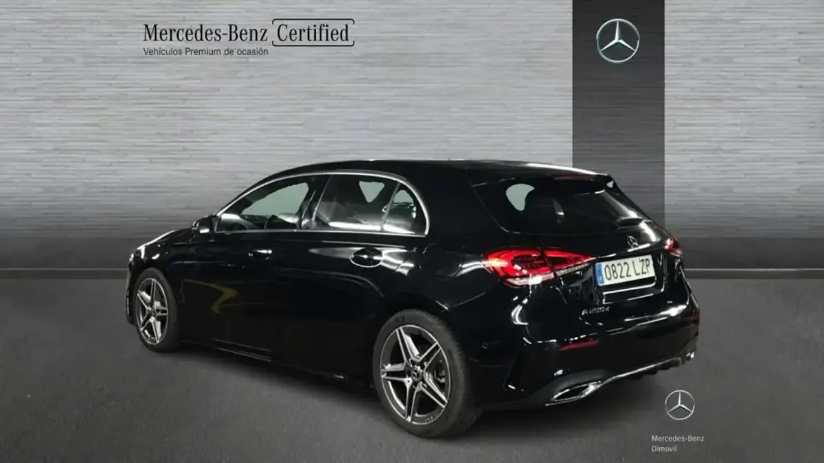 Usado Mercedes A200 AMG line 150 CV (110 kW) 2022 Negro Berlina