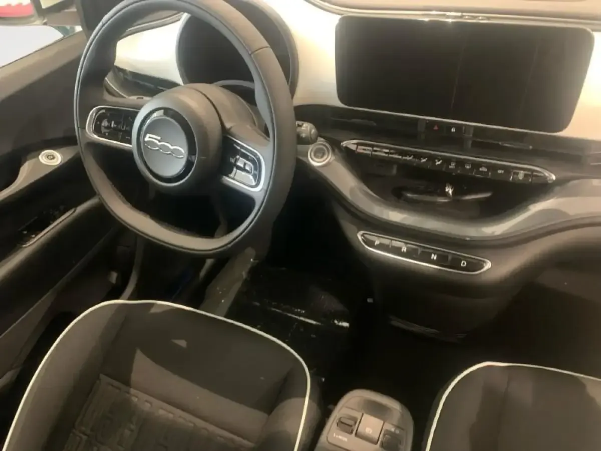 Nuevo Fiat 500 65 CV (47 kW) 2026 Blanco Utilitario