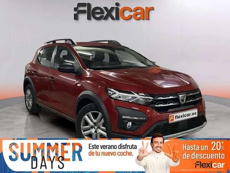 Burdeos Usado 2022 Dacia Sandero Essentiel Utilitario | 13.290 € (Precio justo) - Imagen 1/4