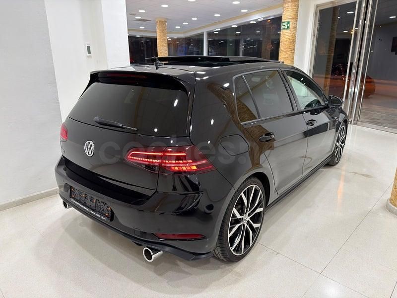 Usado VW Golf VII GTI 245 CV (180 kW) 2019 Negro Berlina
