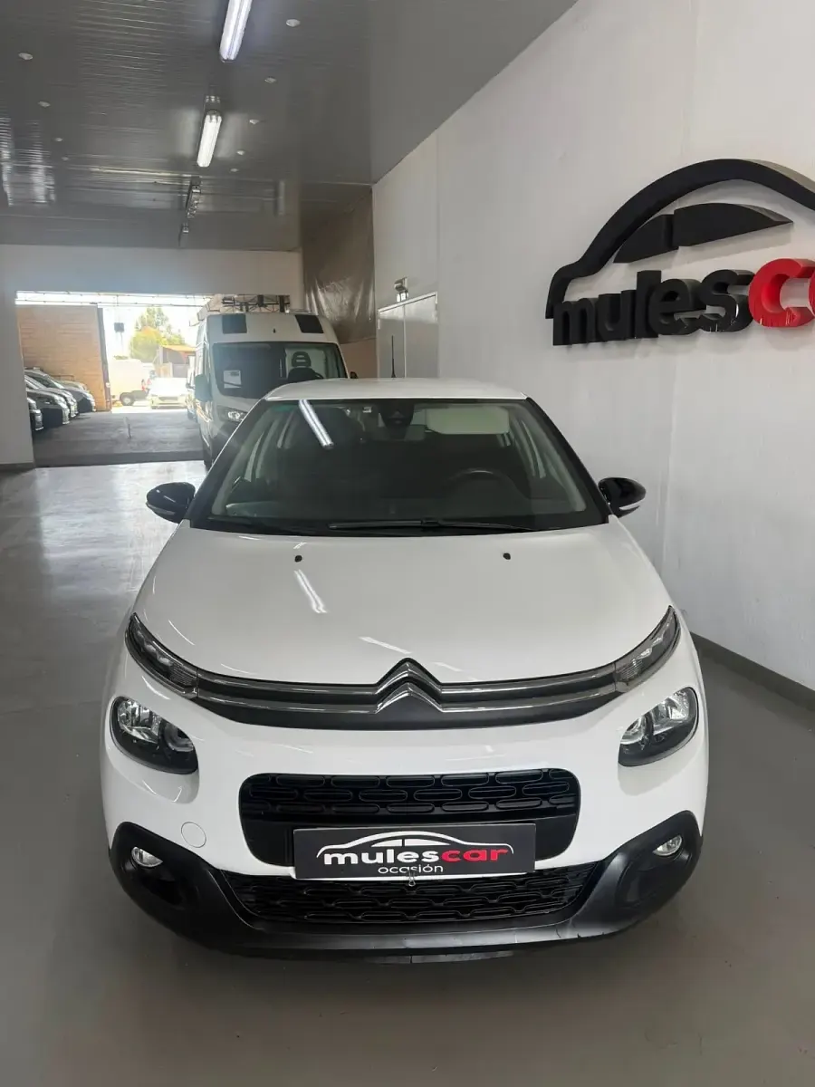 Usado Citroën C3 Feel 75 CV (55 kW) 2018 Blanco Utilitario
