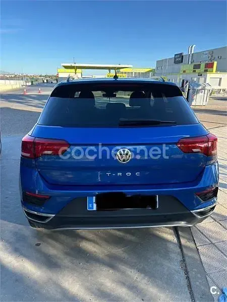 Usado VW T-Roc Advance 115 CV (84 kW) 2019 Azul SUV
