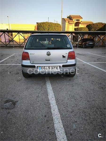Gris / plata Usado 2001 VW Golf Conceptline Berlina | 3500 € (Precio justo) - Imagen 1/4