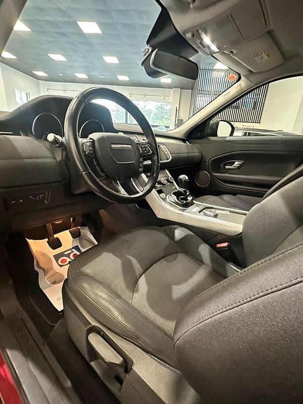 Usado Land Rover Range Rover evoque 150 CV (110 kW) 2017 Granate Berlina