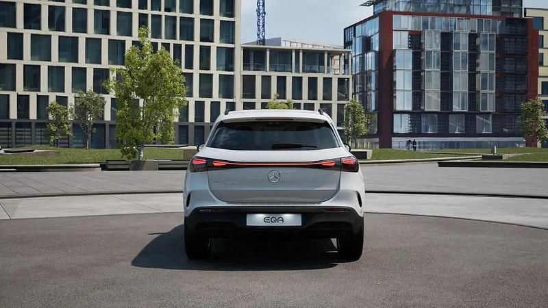 Uusi Mercedes EQA250+ 139 kW (190 HP) 2025 Valkoinen Katumaasturi