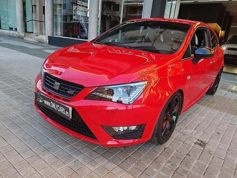 Usado Seat Ibiza SC CUPRA 180 CV (132 kW) 2013 Rojo Utilitario