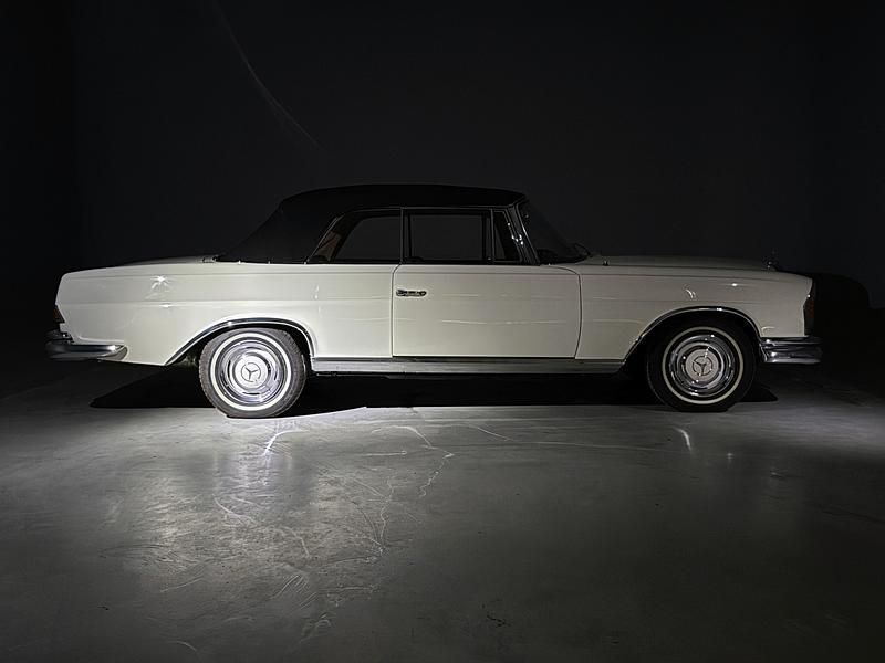 Usado Mercedes W111 SE 160 CV (117 kW) 1966 Blanco Descapotable
